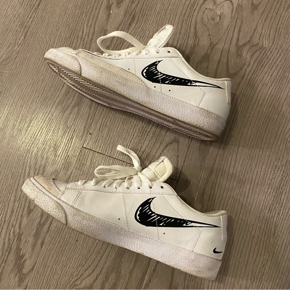 Men's Nike Blazer Low '77 Sketch White & Black Streetwear Sneakers - Picture 3 of 10